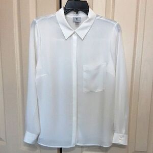 Chic White Collared Blouse
